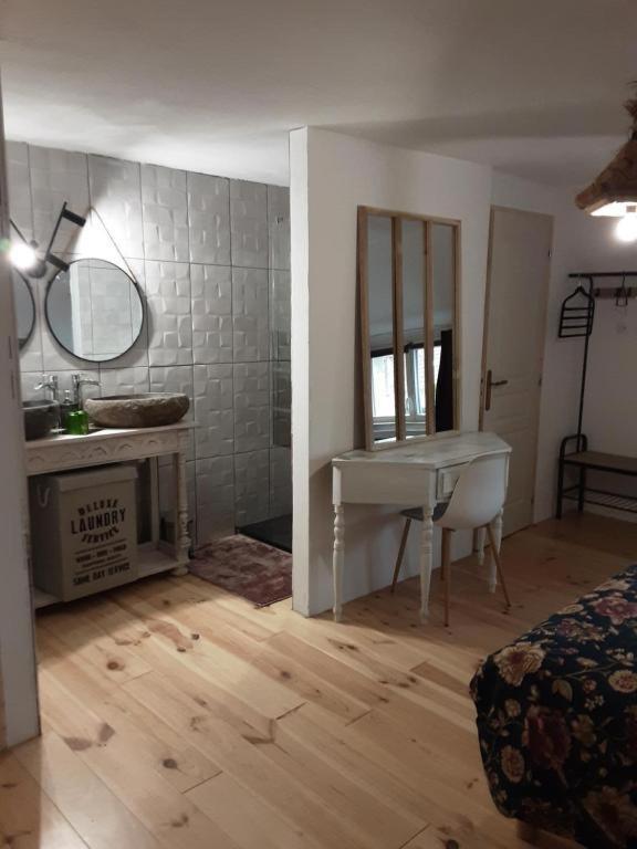 Chambre K Au Domaine Du Mont Scolan Montgardon Экстерьер фото
